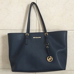 Michael Kors tote
